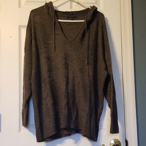American Eagle v neck hooded sweater